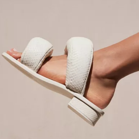 Cult gaia pillow sandals sz 5.5 - Picture 4 of 4